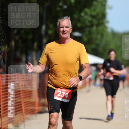 07.09.2025 - 19. Norderstedt Triathlon Michael Strokosch http://msf.ph/oto/8742090 07.09.2025 12:32:21 Laufen 164, 234, 1349 meine-sportfotos.de