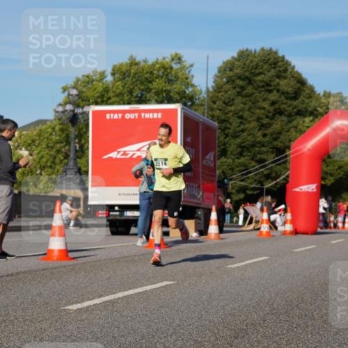 07.09.2025 - BARMER Alsterlauf Yannick Fuchs http://msf.ph/oto/8742259 07.09.2025 09:28:24 Laufen 3514 meine-sportfotos.de