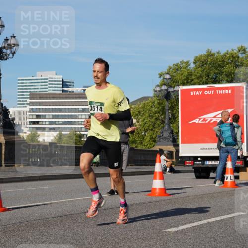 07.09.2025 - BARMER Alsterlauf Yannick Fuchs http://msf.ph/oto/8742330 07.09.2025 09:28:25 Laufen 3514 meine-sportfotos.de