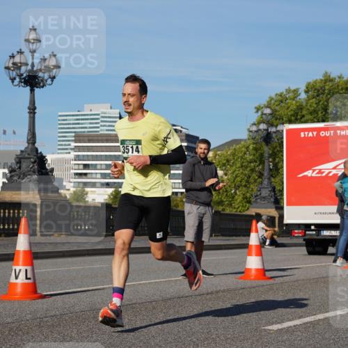 07.09.2025 - BARMER Alsterlauf Yannick Fuchs http://msf.ph/oto/8742342 07.09.2025 09:28:25 Laufen 3514 meine-sportfotos.de