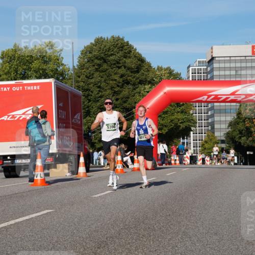07.09.2025 - BARMER Alsterlauf Yannick Fuchs http://msf.ph/oto/8742481 07.09.2025 09:28:33 Laufen 5390, 8012 meine-sportfotos.de