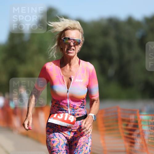 07.09.2025 - 19. Norderstedt Triathlon Michael Strokosch http://msf.ph/oto/8742531 07.09.2025 11:55:03 Laufen 1314 meine-sportfotos.de