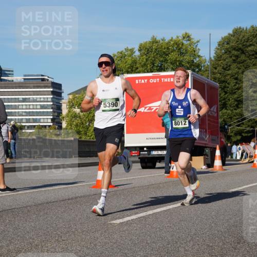 07.09.2025 - BARMER Alsterlauf Yannick Fuchs http://msf.ph/oto/8742614 07.09.2025 09:28:35 Laufen 30, 5390, 1, 8012 meine-sportfotos.de