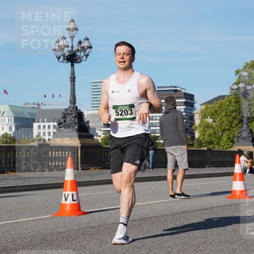 07.09.2025 - BARMER Alsterlauf Yannick Fuchs http://msf.ph/oto/8742716 07.09.2025 09:28:48 Laufen 5203, 1 meine-sportfotos.de