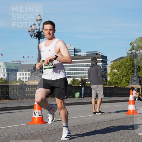 07.09.2025 - BARMER Alsterlauf Yannick Fuchs http://msf.ph/oto/8742725 07.09.2025 09:28:48 Laufen 5203, 1 meine-sportfotos.de