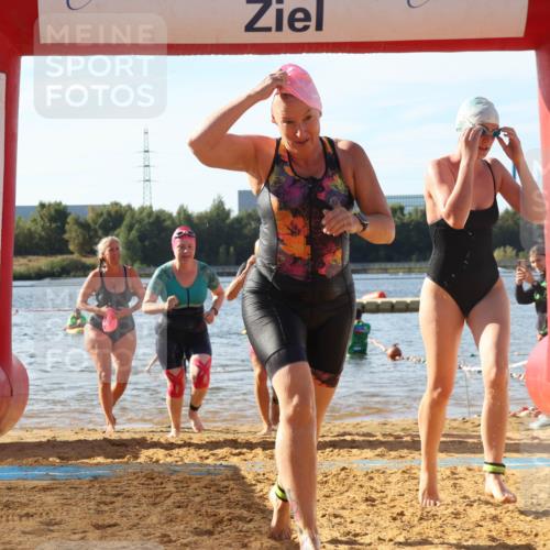 07.09.2025 - 19. Norderstedt Triathlon Luisa Fischer http://msf.ph/oto/8742775 07.09.2025 10:06:18 Schwimmen 1115, 1125, 1137, 1140, 1143, 1148, 1150 meine-sportfotos.de