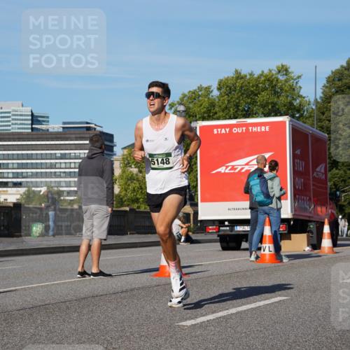 07.09.2025 - BARMER Alsterlauf Yannick Fuchs http://msf.ph/oto/8742805 07.09.2025 09:28:49 Laufen 5148 meine-sportfotos.de