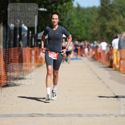 07.09.2025 - 19. Norderstedt Triathlon Michael Strokosch http://msf.ph/oto/8742811 07.09.2025 12:33:02 Laufen 245, 258, 728 meine-sportfotos.de