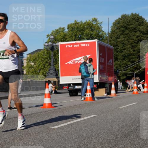 07.09.2025 - BARMER Alsterlauf Yannick Fuchs http://msf.ph/oto/8742835 07.09.2025 09:28:50 Laufen 5148 meine-sportfotos.de