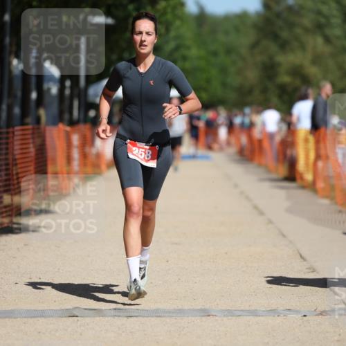 07.09.2025 - 19. Norderstedt Triathlon Michael Strokosch http://msf.ph/oto/8742838 07.09.2025 12:33:02 Laufen 245, 258, 728 meine-sportfotos.de