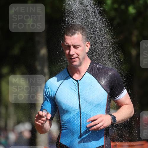 07.09.2025 - 19. Norderstedt Triathlon Michael Strokosch http://msf.ph/oto/8742853 07.09.2025 11:55:32 Laufen 734, 1164, 1173 meine-sportfotos.de