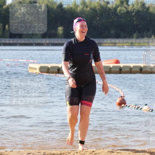 07.09.2025 - 19. Norderstedt Triathlon Luisa Fischer http://msf.ph/oto/8742917 07.09.2025 10:06:48 Schwimmen 1123 meine-sportfotos.de