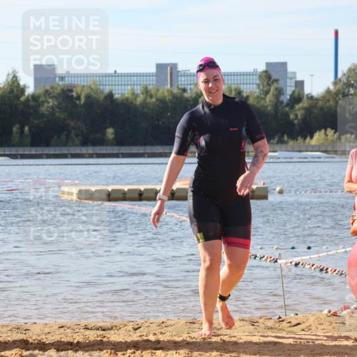 07.09.2025 - 19. Norderstedt Triathlon Luisa Fischer http://msf.ph/oto/8742956 07.09.2025 10:06:50 Schwimmen 1123 meine-sportfotos.de