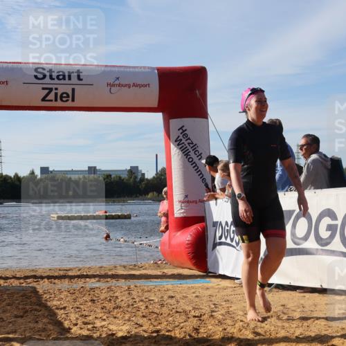 07.09.2025 - 19. Norderstedt Triathlon Luisa Fischer http://msf.ph/oto/8743007 07.09.2025 10:06:54 Schwimmen 1123 meine-sportfotos.de