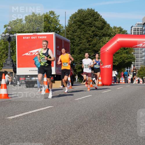 07.09.2025 - BARMER Alsterlauf Yannick Fuchs http://msf.ph/oto/8743023 07.09.2025 09:28:55 Laufen 5660, 3841, 5206, 8008 meine-sportfotos.de