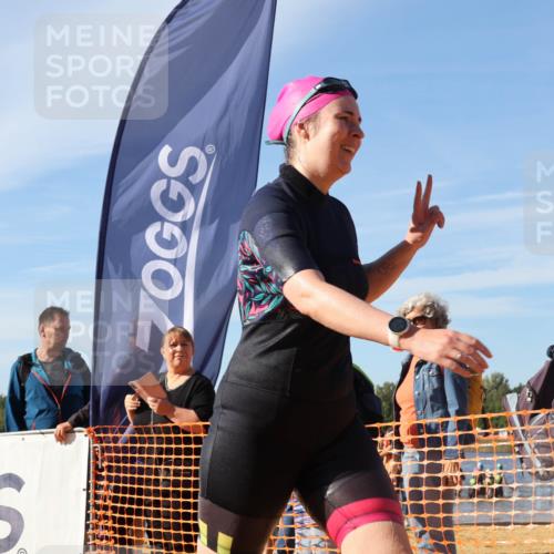 07.09.2025 - 19. Norderstedt Triathlon Luisa Fischer http://msf.ph/oto/8743041 07.09.2025 10:06:56 Schwimmen 1123 meine-sportfotos.de