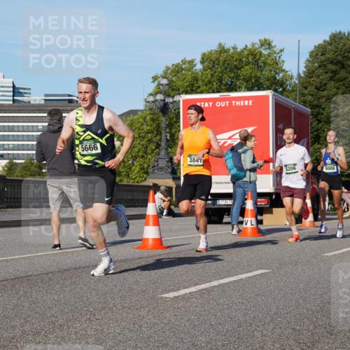 07.09.2025 - BARMER Alsterlauf Yannick Fuchs http://msf.ph/oto/8743078 07.09.2025 09:28:56 Laufen 5666, 384, 5206, 8008 meine-sportfotos.de