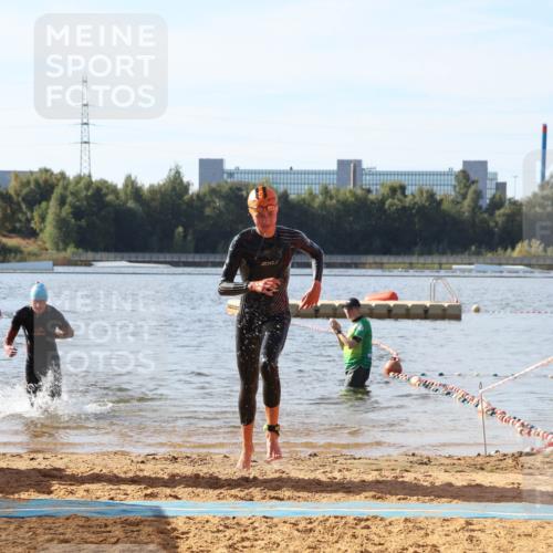07.09.2025 - 19. Norderstedt Triathlon Luisa Fischer http://msf.ph/oto/8743093 07.09.2025 10:20:48 Schwimmen 646, 654 meine-sportfotos.de