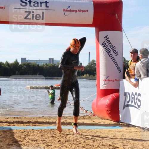 07.09.2025 - 19. Norderstedt Triathlon Luisa Fischer http://msf.ph/oto/8743111 07.09.2025 10:20:49 Schwimmen 646, 654 meine-sportfotos.de
