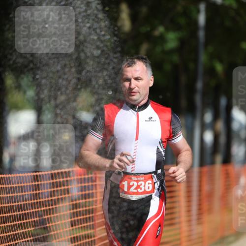 07.09.2025 - 19. Norderstedt Triathlon Michael Strokosch http://msf.ph/oto/8743113 07.09.2025 11:55:57 Laufen 1236 meine-sportfotos.de