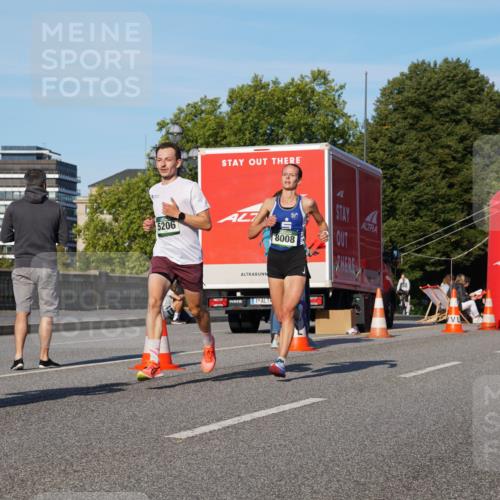 07.09.2025 - BARMER Alsterlauf Yannick Fuchs http://msf.ph/oto/8743120 07.09.2025 09:28:57 Laufen 5206, 8008 meine-sportfotos.de