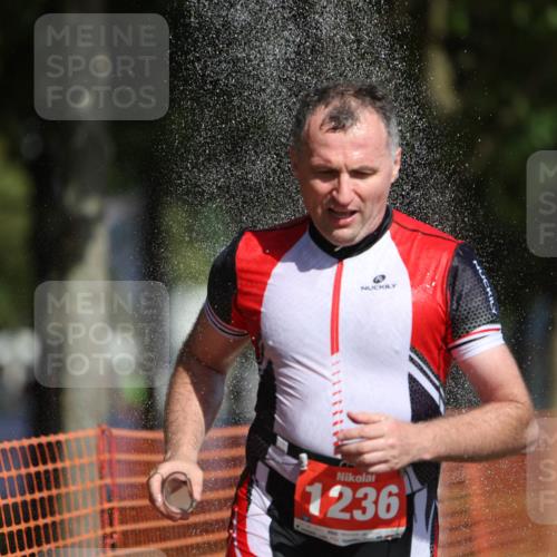 07.09.2025 - 19. Norderstedt Triathlon Michael Strokosch http://msf.ph/oto/8743170 07.09.2025 11:55:58 Laufen 1236 meine-sportfotos.de