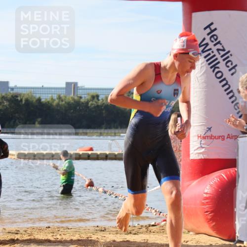 07.09.2025 - 19. Norderstedt Triathlon Luisa Fischer http://msf.ph/oto/8743381 07.09.2025 10:21:24 Schwimmen 649, 687 meine-sportfotos.de
