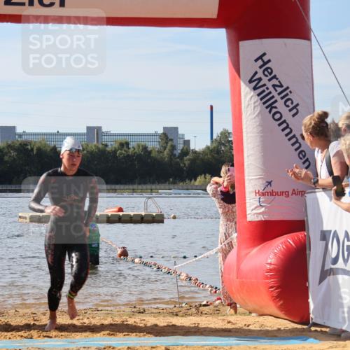 07.09.2025 - 19. Norderstedt Triathlon Luisa Fischer http://msf.ph/oto/8743401 07.09.2025 10:21:25 Schwimmen 649, 687 meine-sportfotos.de