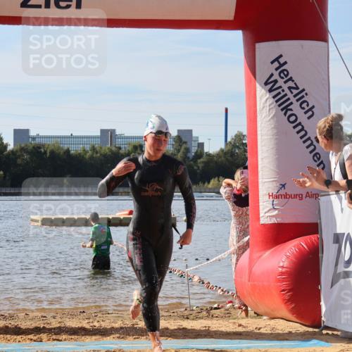 07.09.2025 - 19. Norderstedt Triathlon Luisa Fischer http://msf.ph/oto/8743407 07.09.2025 10:21:26 Schwimmen 649, 687 meine-sportfotos.de