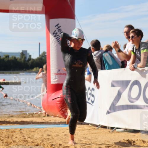 07.09.2025 - 19. Norderstedt Triathlon Luisa Fischer http://msf.ph/oto/8743415 07.09.2025 10:21:26 Schwimmen 649, 687 meine-sportfotos.de