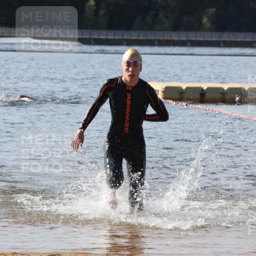 07.09.2025 - 19. Norderstedt Triathlon Luisa Fischer http://msf.ph/oto/8743430 07.09.2025 10:21:40 Schwimmen 645 meine-sportfotos.de