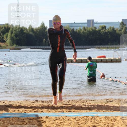 07.09.2025 - 19. Norderstedt Triathlon Luisa Fischer http://msf.ph/oto/8743498 07.09.2025 10:21:43 Schwimmen 645 meine-sportfotos.de