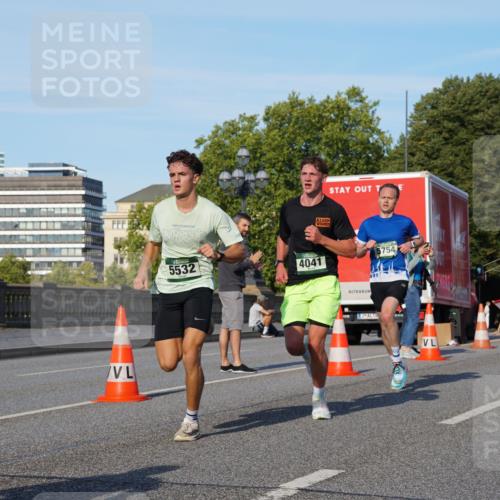 07.09.2025 - BARMER Alsterlauf Yannick Fuchs http://msf.ph/oto/8743511 07.09.2025 09:29:14 Laufen 5532, 4041, 1, 5754, 4685 meine-sportfotos.de