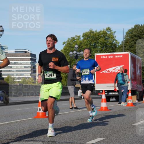 07.09.2025 - BARMER Alsterlauf Yannick Fuchs http://msf.ph/oto/8743559 07.09.2025 09:29:14 Laufen 5532, 4041, 5754, 4685 meine-sportfotos.de