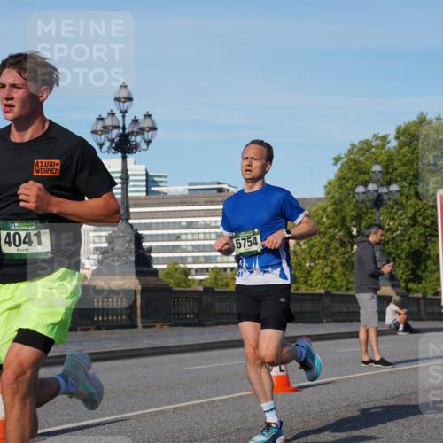 07.09.2025 - BARMER Alsterlauf Yannick Fuchs http://msf.ph/oto/8743571 07.09.2025 09:29:15 Laufen 36, 4041, 5754 meine-sportfotos.de