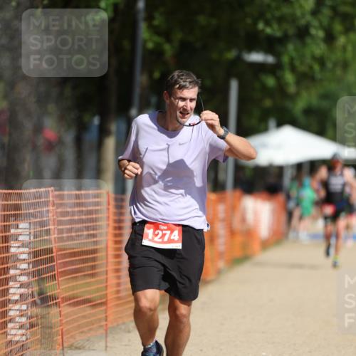 07.09.2025 - 19. Norderstedt Triathlon Michael Strokosch http://msf.ph/oto/8743574 07.09.2025 11:56:45 Laufen 1210, 1274 meine-sportfotos.de