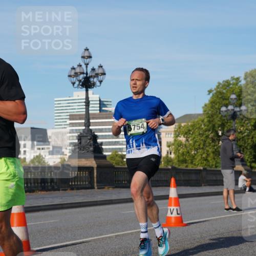 07.09.2025 - BARMER Alsterlauf Yannick Fuchs http://msf.ph/oto/8743586 07.09.2025 09:29:15 Laufen 36, 4041, 5754 meine-sportfotos.de