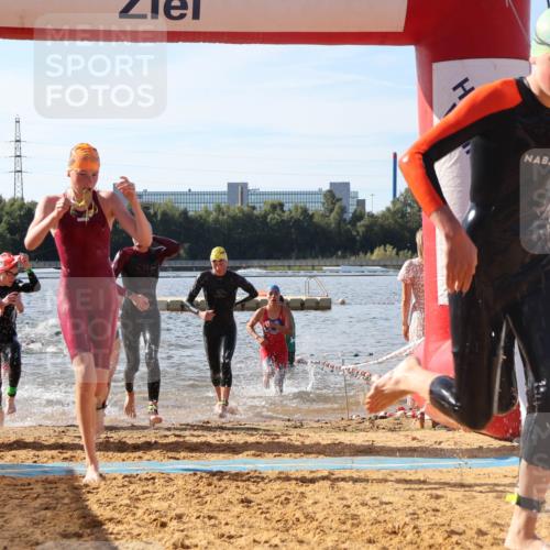 07.09.2025 - 19. Norderstedt Triathlon Luisa Fischer http://msf.ph/oto/8743608 07.09.2025 10:22:15 Schwimmen 86, 639, 648, 652, 655, 664, 667, 672, 673, 686 meine-sportfotos.de