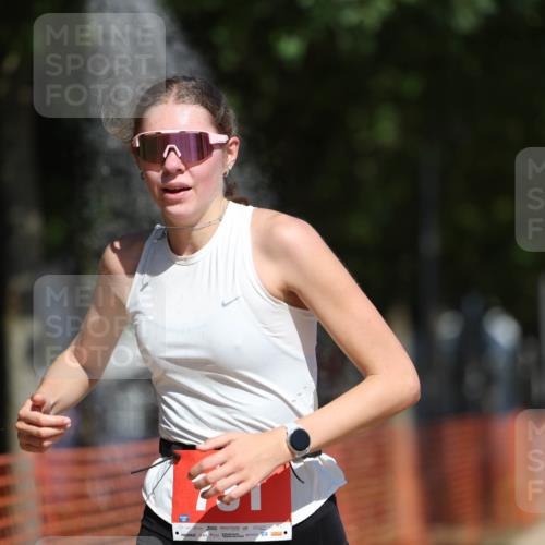 07.09.2025 - 19. Norderstedt Triathlon Michael Strokosch http://msf.ph/oto/8743616 07.09.2025 12:33:37 Laufen 731, 1272 meine-sportfotos.de