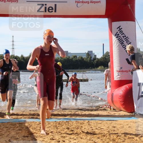07.09.2025 - 19. Norderstedt Triathlon Luisa Fischer http://msf.ph/oto/8743617 07.09.2025 10:22:16 Schwimmen 86, 639, 648, 652, 655, 664, 667, 672, 673, 686 meine-sportfotos.de