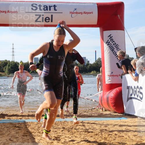 07.09.2025 - 19. Norderstedt Triathlon Luisa Fischer http://msf.ph/oto/8743645 07.09.2025 10:22:17 Schwimmen 86, 639, 648, 652, 655, 664, 667, 672, 673, 686 meine-sportfotos.de