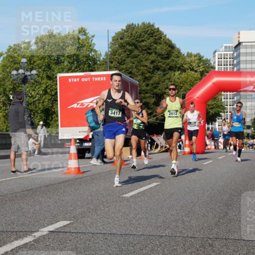 07.09.2025 - BARMER Alsterlauf Yannick Fuchs http://msf.ph/oto/8743679 07.09.2025 09:29:19 Laufen 3417, 2012, 4647, 2529 meine-sportfotos.de