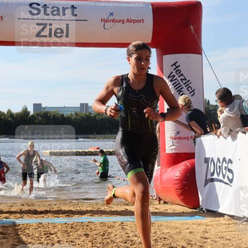07.09.2025 - 19. Norderstedt Triathlon Luisa Fischer http://msf.ph/oto/8743702 07.09.2025 10:22:26 Schwimmen 68, 86, 87, 108, 112, 639, 648, 652, 655, 664, 667, 672, 673, 676, 681, 686, 690 meine-sportfotos.de