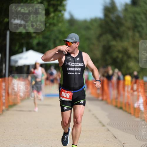 07.09.2025 - 19. Norderstedt Triathlon Michael Strokosch http://msf.ph/oto/8743738 07.09.2025 11:56:54 Laufen 806 meine-sportfotos.de