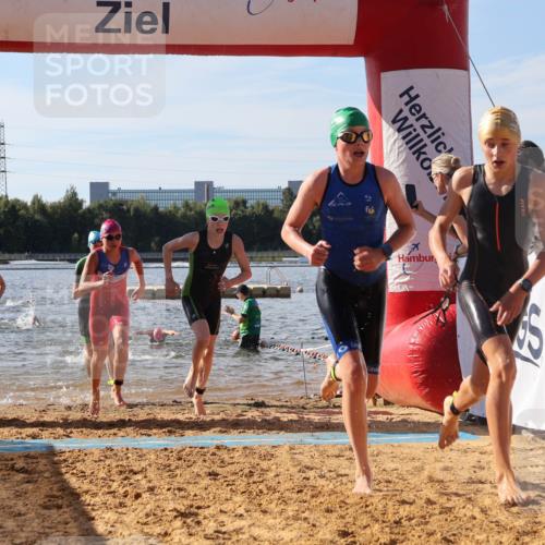 07.09.2025 - 19. Norderstedt Triathlon Luisa Fischer http://msf.ph/oto/8743742 07.09.2025 10:22:30 Schwimmen 68, 87, 108, 112, 639, 663, 667, 672, 673, 676, 681, 690 meine-sportfotos.de