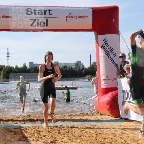 07.09.2025 - 19. Norderstedt Triathlon Luisa Fischer http://msf.ph/oto/8743782 07.09.2025 10:22:32 Schwimmen 68, 87, 108, 112, 663, 676, 681, 690 meine-sportfotos.de
