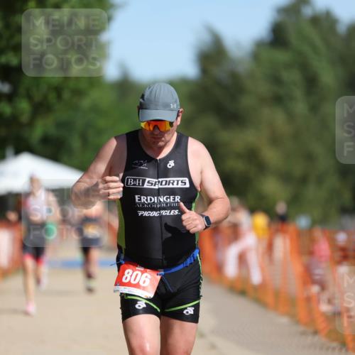 07.09.2025 - 19. Norderstedt Triathlon Michael Strokosch http://msf.ph/oto/8743785 07.09.2025 11:56:55 Laufen 806, 1176 meine-sportfotos.de