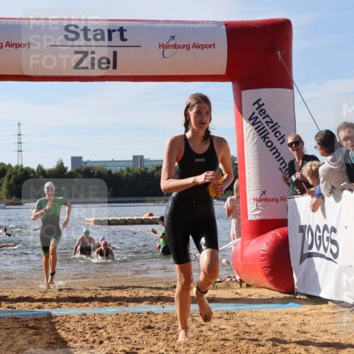 07.09.2025 - 19. Norderstedt Triathlon Luisa Fischer http://msf.ph/oto/8743789 07.09.2025 10:22:33 Schwimmen 68, 87, 108, 112, 663, 676, 681, 690 meine-sportfotos.de