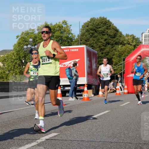 07.09.2025 - BARMER Alsterlauf Yannick Fuchs http://msf.ph/oto/8743799 07.09.2025 09:29:21 Laufen 27, 2012, 4647, 2529 meine-sportfotos.de