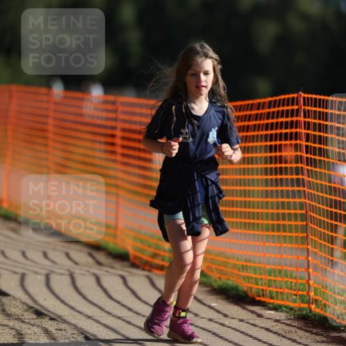 07.09.2025 - 19. Norderstedt Triathlon Michael Strokosch http://msf.ph/oto/8743810 07.09.2025 09:17:53 Laufen 18, 20 meine-sportfotos.de